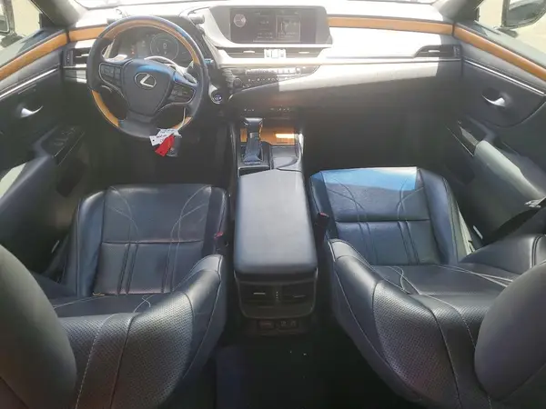 JTHB21B17K2002574 2019 LEXUS ES - Image 8