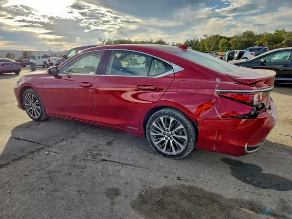 JTHB21B17K2005491 2019 LEXUS ES - Image 2