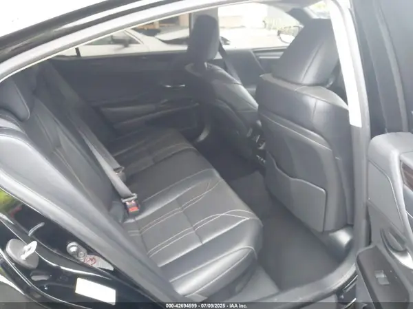 JTHB21B17K2023019 2019 LEXUS ES - Image 8