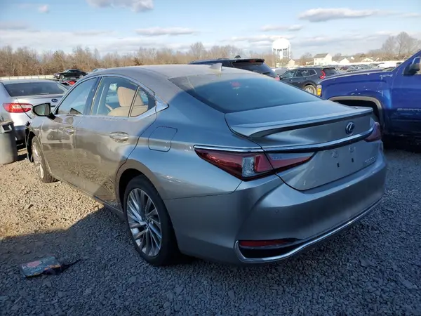 JTHB21B18K2003359 2019 LEXUS ES - Image 2