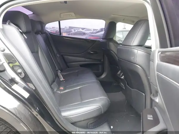 JTHB21B18K2003426 2019 LEXUS ES - Image 8