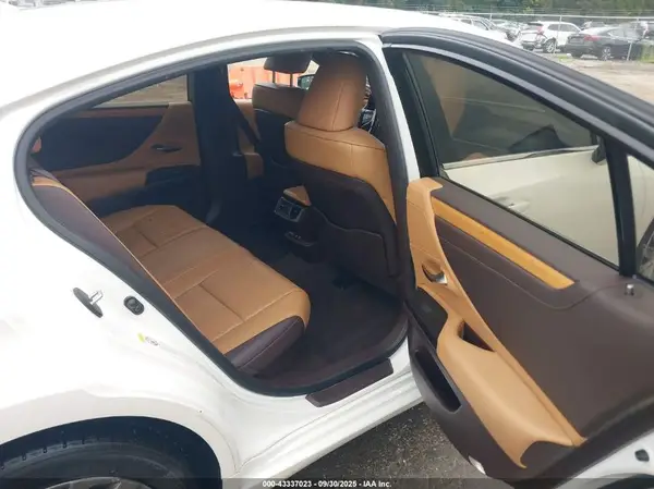 JTHB21B18K2004091 2019 LEXUS ES - Image 8