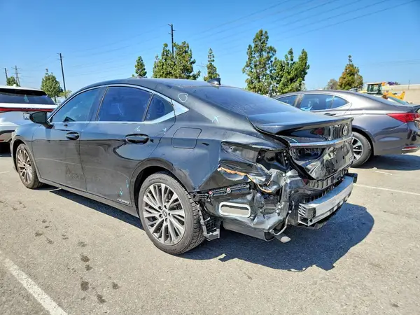 JTHB21B18K2004401 2019 LEXUS ES - Image 2