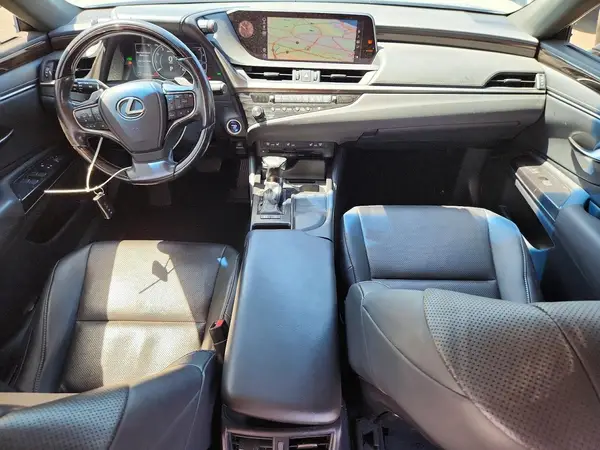 JTHB21B18K2004401 2019 LEXUS ES - Image 8