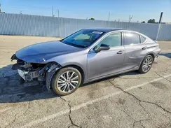 JTHB21B18K2004995 2019 LEXUS ES