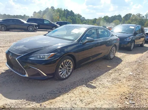 JTHB21B18K2015950 2019 LEXUS ES - Image 2