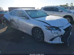 JTHB21B18K2019996 2019 LEXUS ES