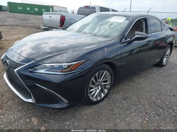 JTHB21B18K2024051 2019 LEXUS ES - Image 2