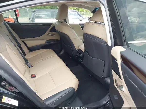 JTHB21B18K2024051 2019 LEXUS ES - Image 8