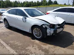 JTHB21B18K2036572 2019 LEXUS ES