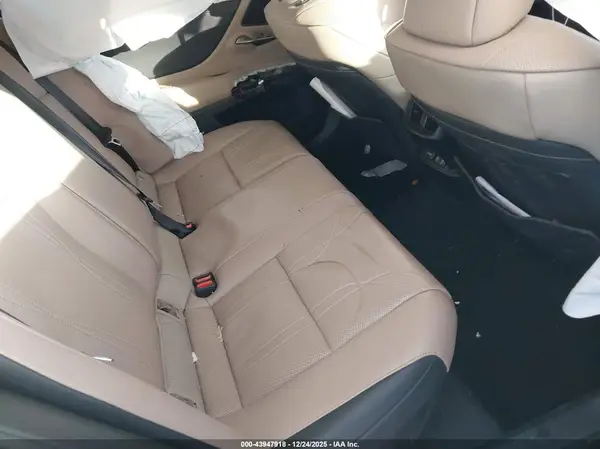 JTHB21B19K2002396 2019 LEXUS ES - Image 8