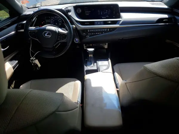 JTHB21B19K2031719 2019 LEXUS ES - Image 8