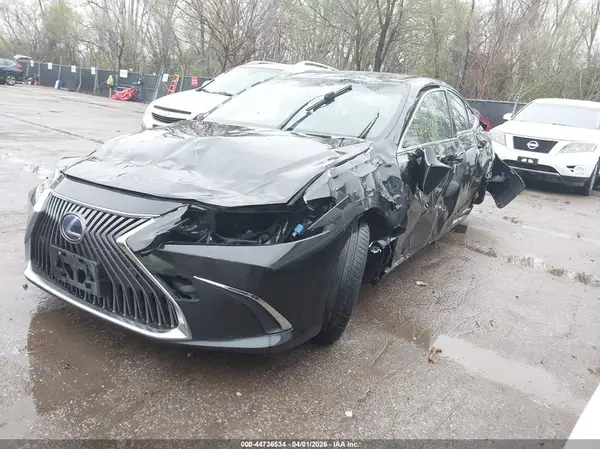 JTHB21B19K2033812 2019 LEXUS ES - Image 2