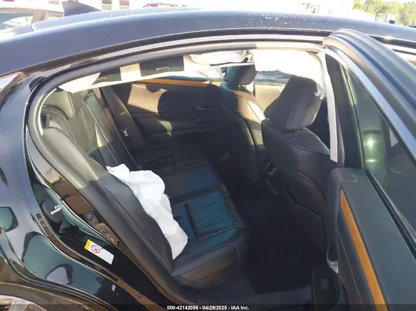 JTHB21B1XK2016825 2019 LEXUS ES - Image 8