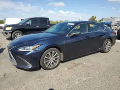 JTHB21B1XK2019658 2019 LEXUS ES