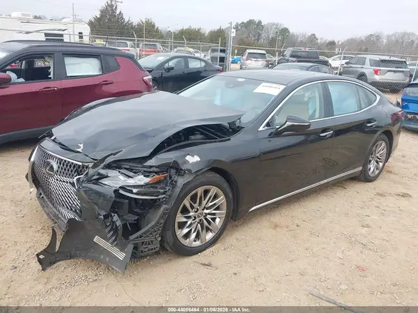 JTHB51FF0J5001499 2018 LEXUS LS - Image 2