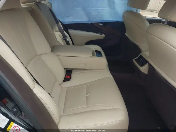 JTHB51FF0J5001499 2018 LEXUS LS - Image 8