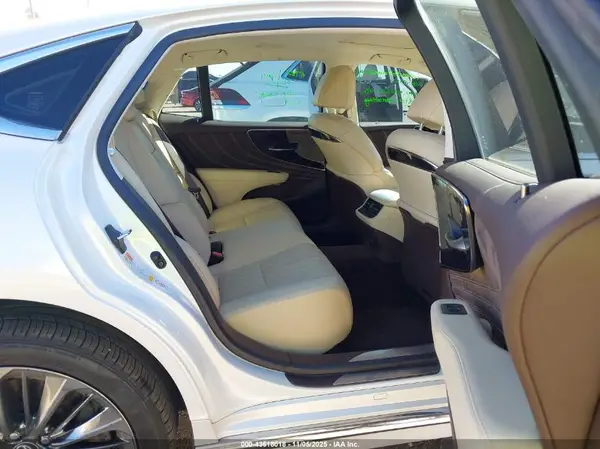 JTHB51FF0J5004662 2018 LEXUS LS - Image 8