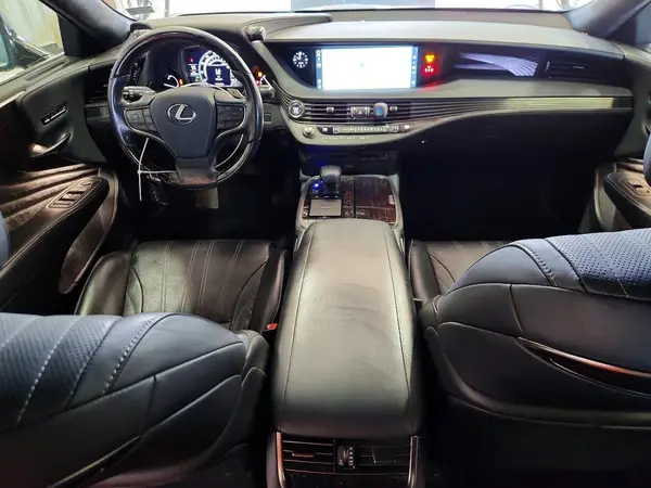 JTHB51FF0K5008342 2019 LEXUS LS - Image 8