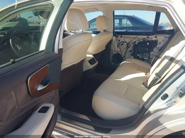 JTHB51FF0K5010320 2019 LEXUS LS - Image 8