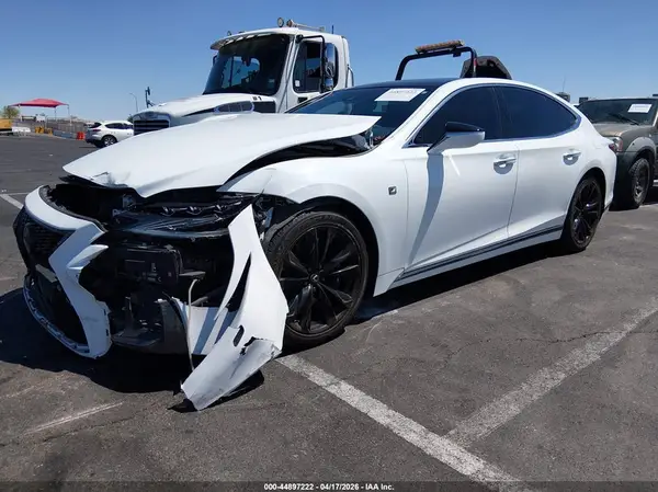 JTHB51FF1J5000331 2018 LEXUS LS - Image 2