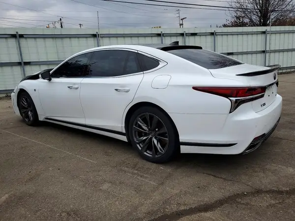 JTHB51FF1J5003505 2018 LEXUS LS - Image 2