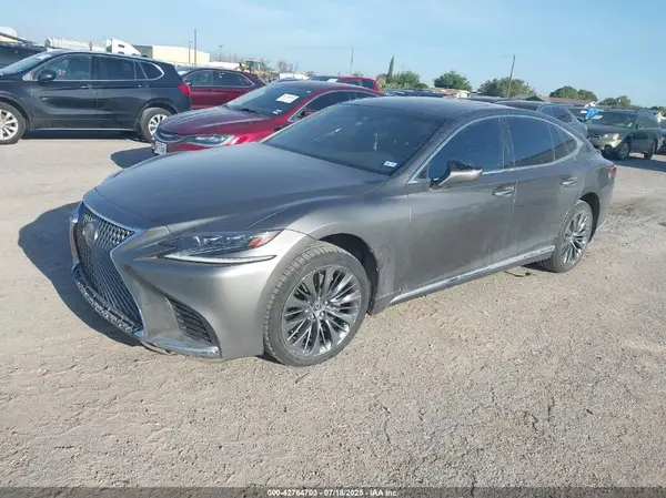 JTHB51FF1J5004427 2018 LEXUS LS - Image 2