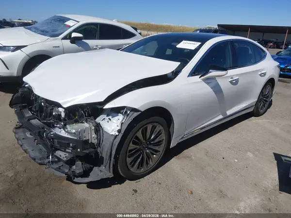 JTHB51FF1K5008429 2019 LEXUS LS - Image 2