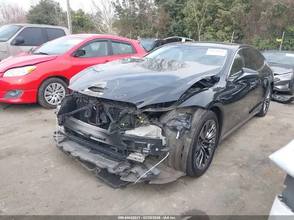 JTHB51FF2J5005232 2018 LEXUS LS - Image 2
