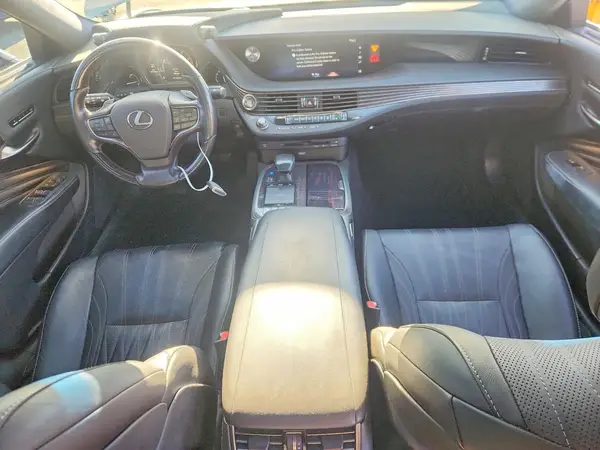 JTHB51FF2J5005912 2018 LEXUS LS - Image 8