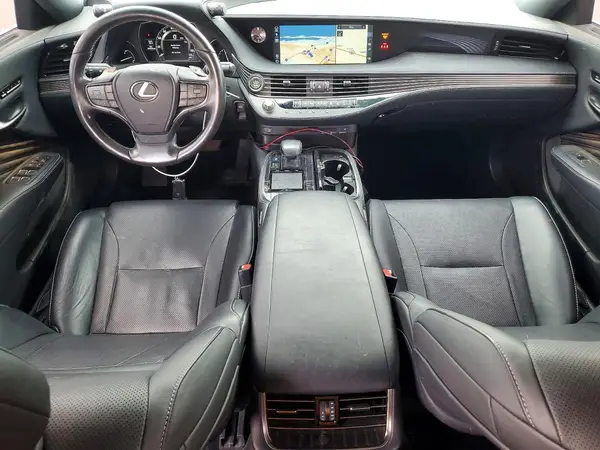 JTHB51FF2K5008049 2019 LEXUS LS - Image 8