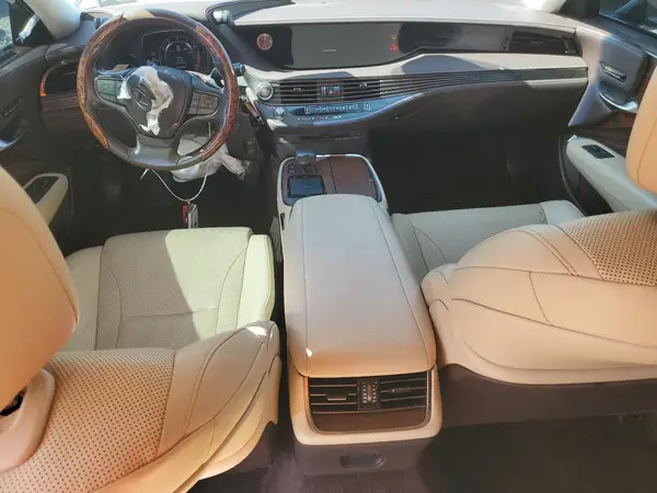 JTHB51FF2K5009086 2019 LEXUS LS - Image 8