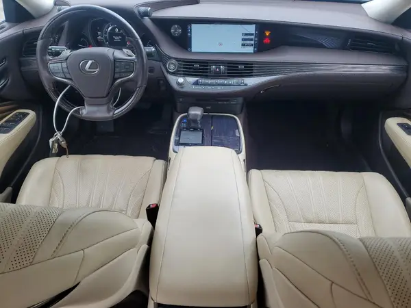 JTHB51FF3J5003361 2018 LEXUS LS - Image 8