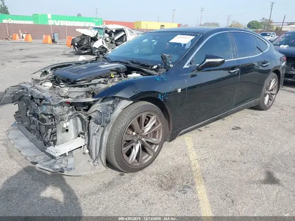 JTHB51FF3J5004431 2018 LEXUS LS - Image 2