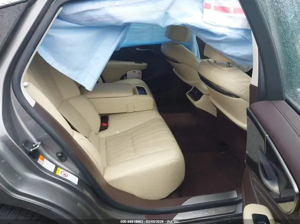 JTHB51FF4J5004079 2018 LEXUS LS - Image 8