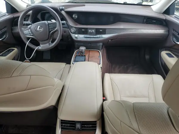 JTHB51FF5J5002793 2018 LEXUS LS - Image 8