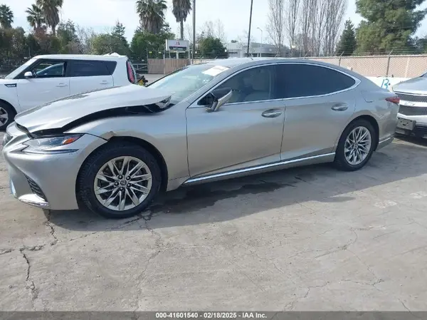 JTHB51FF5J5005192 2018 LEXUS LS - Image 2