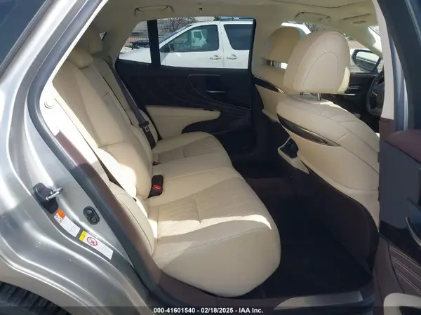 JTHB51FF5J5005192 2018 LEXUS LS - Image 8