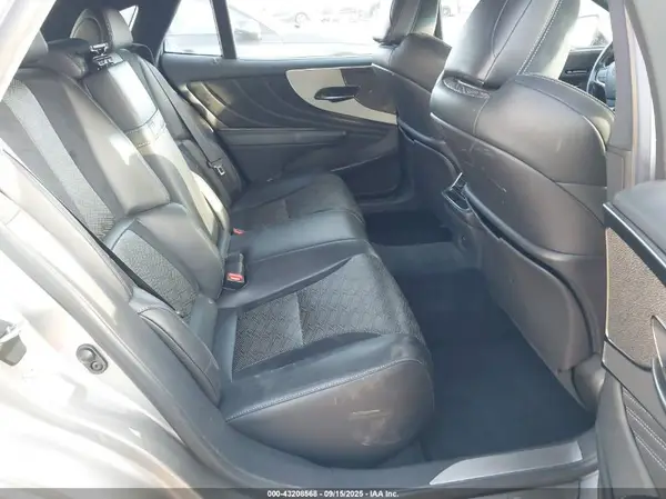 JTHB51FF5K5008885 2019 LEXUS LS - Image 8