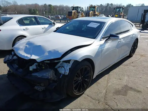 JTHB51FF6K5007194 2019 LEXUS LS - Image 2