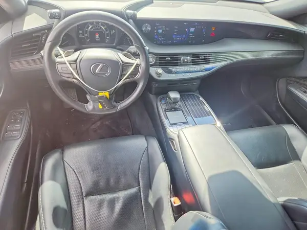 JTHB51FF7J5004352 2018 LEXUS LS - Image 8