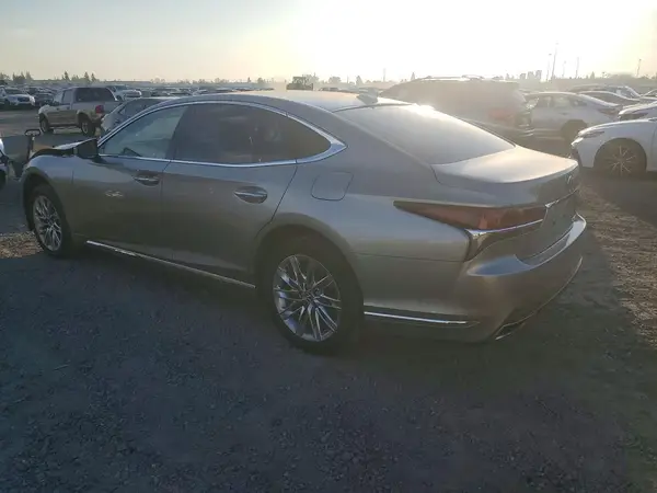 JTHB51FF8J5000651 2018 LEXUS LS - Image 2
