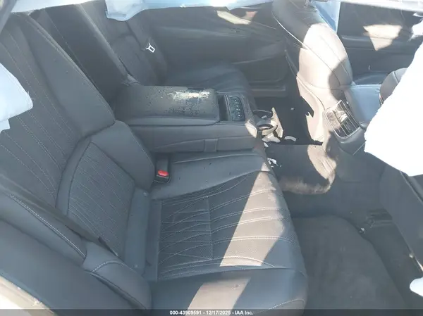 JTHB51FF8J5003131 2018 LEXUS LS - Image 8