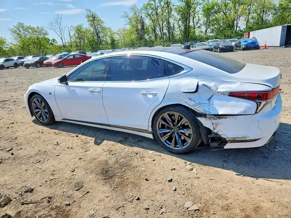 JTHB51FF8J5005753 2018 LEXUS LS - Image 2
