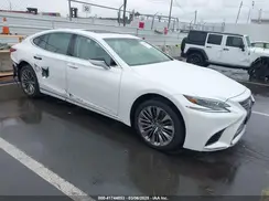 JTHB51FF8J5006739 2018 LEXUS LS