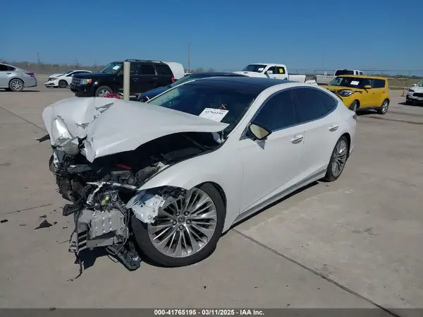 JTHB51FFXJ5006029 2018 LEXUS LS - Image 2