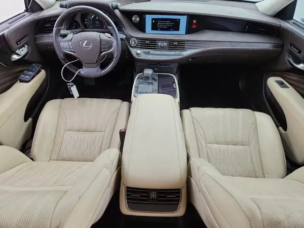 JTHB5LFF7J5003830 2018 LEXUS LS - Image 8