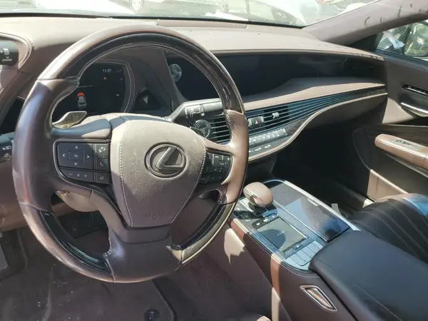 JTHB5LFF8J5003500 2018 LEXUS LS - Image 8