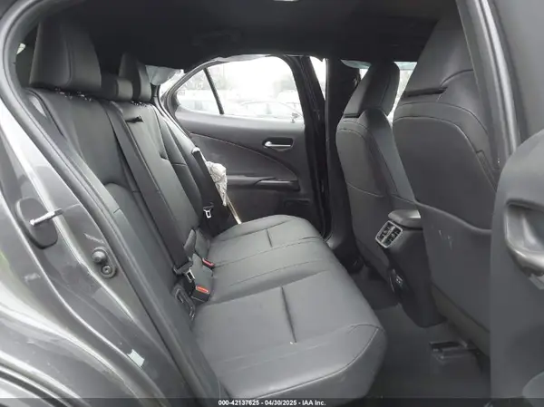 JTHB6JBH9P2132431 2023 LEXUS UX - Image 8