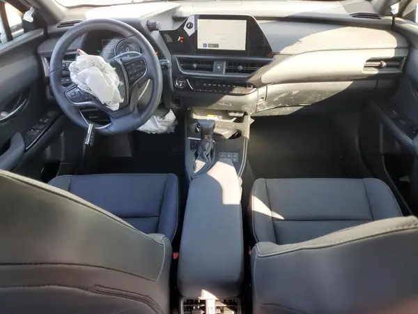 JTHB6JBHXR2193399 2024 LEXUS UX - Image 8